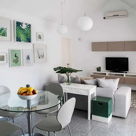 Maspalomas Suites Holiday home *
