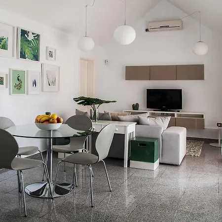 Maspalomas Suites Holiday home